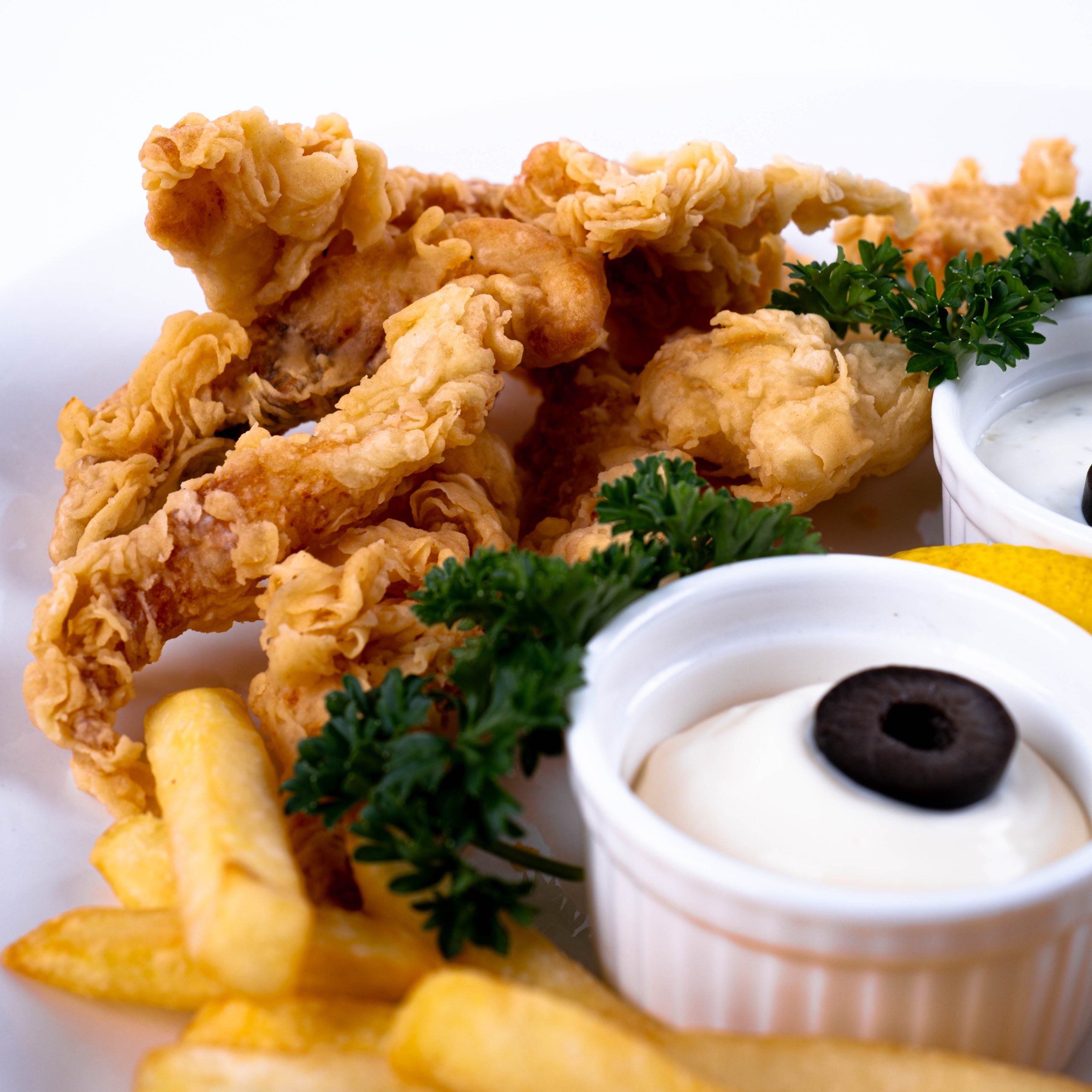 Fish & Chips With Tartare Sauce5